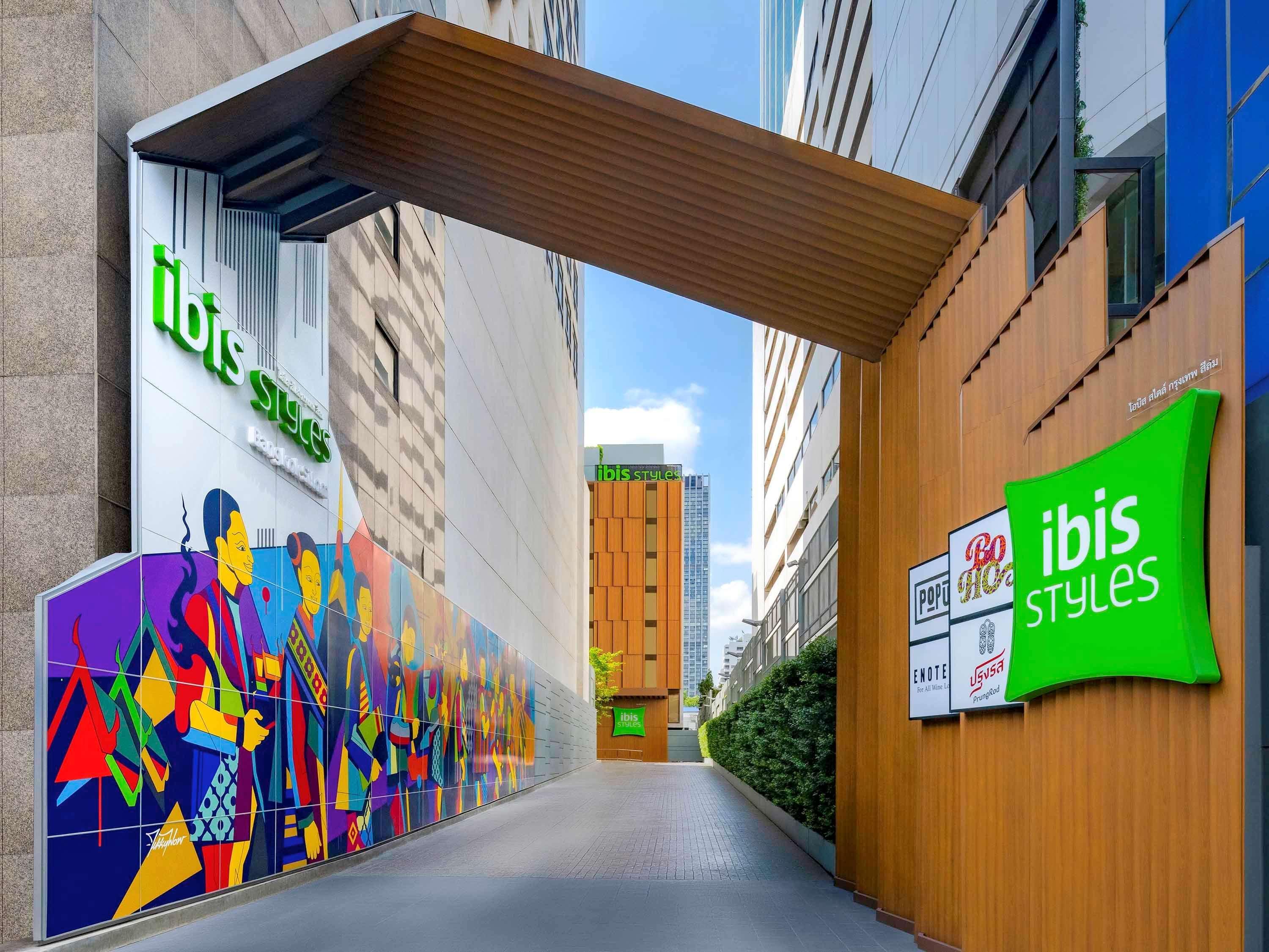 Ibis Styles Bangkok Silom Hotel Exterior foto