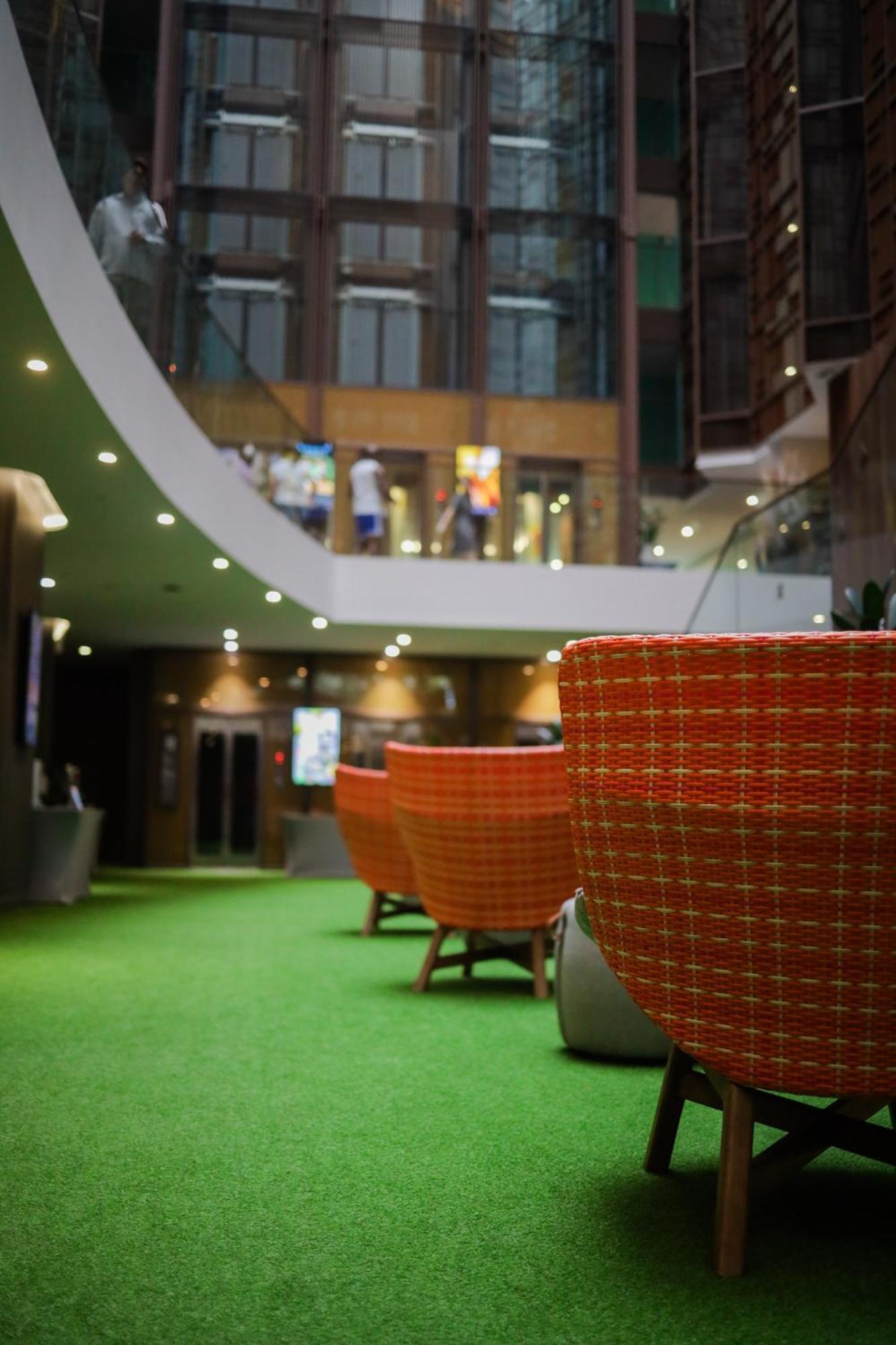 Ibis Styles Bangkok Silom Hotel Exterior foto